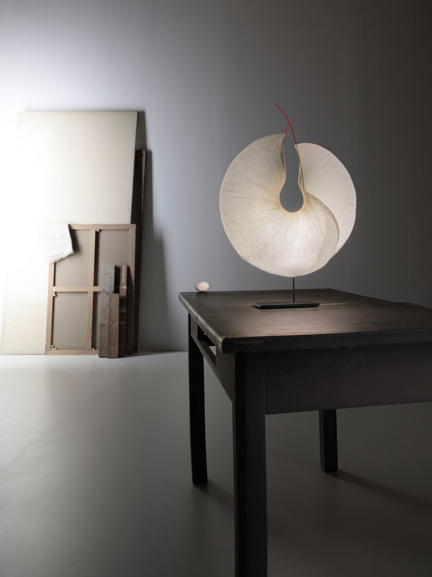 Yoruba Rose Table Lamp Ingo Maurer